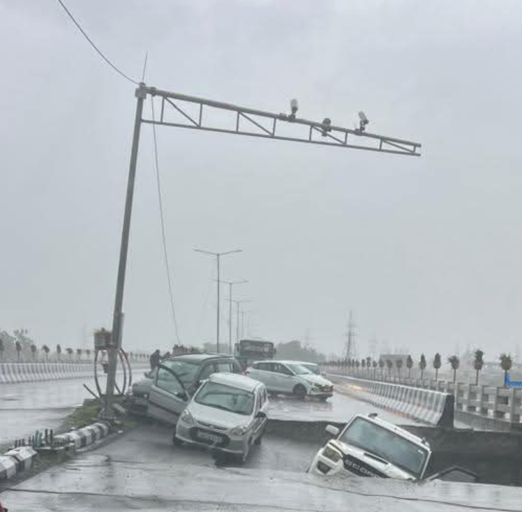 1000273461 Jammu Battles Severe Weather: Schools Closed Amid Flood Alerts.