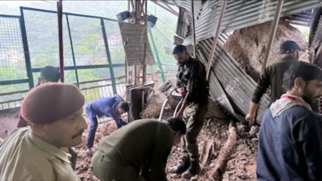 1000273770-1024x576 Tragedy Strikes Katra Vaishno Devi Route Amid Heavy Rain, Several Dead and Injured