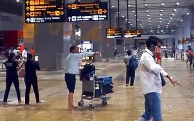 Capital Paralyzed: Heavy Downpours Inundate Delhi Airport Forecourts; Flight Operations and City Commutes Thrown into Turmoil