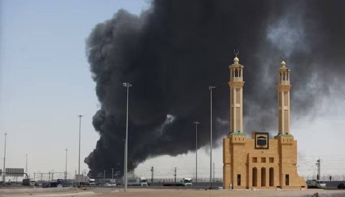 Middle East Boiling Point: Missile and Drone Barrage Targets Riyadh; King Khalid Airport Disrupted as Global Crude Surges