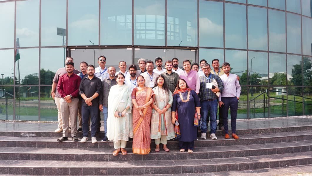 PIB media Delegation from Ahmedabad Visits Industrial BioTech Park, Kathua; Gains Insights into Aroma Mission, Bio-incubation and Agri-Tech