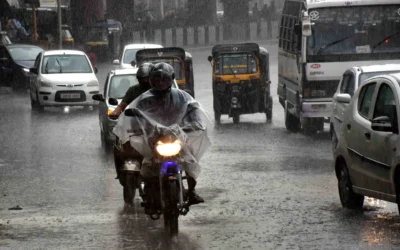 Rain Lashes Several Districts of J&K; MeT Predicts Extended Wet Spell, Issues Flash Flood Advisory for Vulnerable Belts
